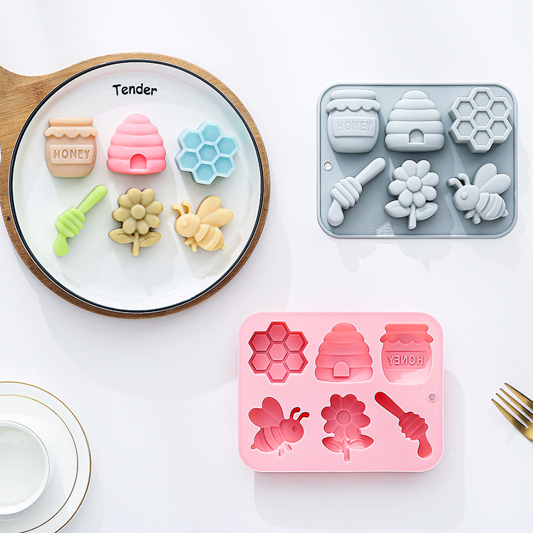 6-hole Bee Theme Silicone Mold - огляд і ціна Bunny Cake Mold